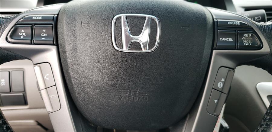 2011 Honda Odyssey 5dr Touring, available for sale in Little Ferry, New Jersey | Victoria Preowned Autos Inc. Little Ferry, New Jersey 2011 Honda Odyssey 5dr Touring, available for sale in Little Ferry, New Jersey | Victoria Preowned Autos Inc. Little Ferry, New Jersey