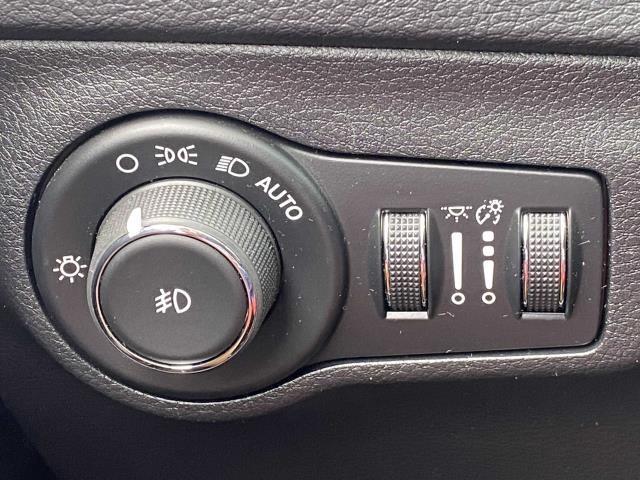 Used Jeep Compass Latitude 2018 | Eastchester Motor Cars. Bronx, New York Used Jeep Compass Latitude 2018 | Eastchester Motor Cars. Bronx, New York