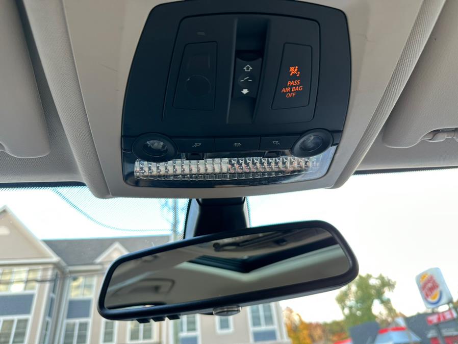 2012 BMW 5 Series 4dr Sdn 535i xDrive AWD, available for sale in Manchester, Connecticut | Carsonmain LLC. Manchester, Connecticut 2012 BMW 5 Series 4dr Sdn 535i xDrive AWD, available for sale in Manchester, Connecticut | Carsonmain LLC. Manchester, Connecticut