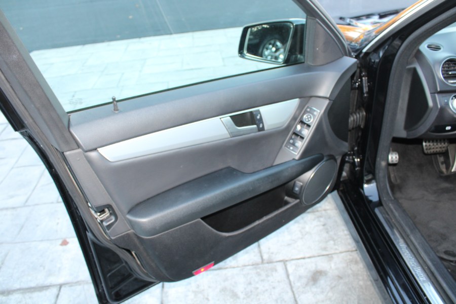 2012 Mercedes-Benz C-Class 4dr Sdn C300 Sport 4MATIC, available for sale in Plantsville, Connecticut | Auto House of Luxury. Plantsville, Connecticut 2012 Mercedes-Benz C-Class 4dr Sdn C300 Sport 4MATIC, available for sale in Plantsville, Connecticut | Auto House of Luxury. Plantsville, Connecticut