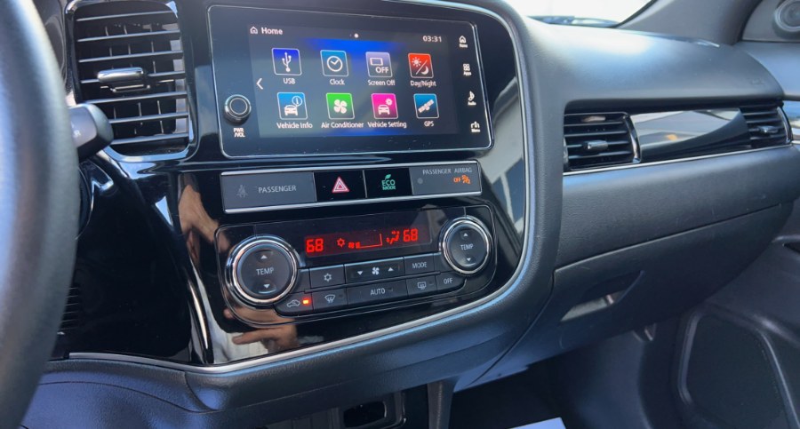 Used Mitsubishi Outlander LE S-AWC 2019 | West End Automotive Center. Waterbury, Connecticut Used Mitsubishi Outlander LE S-AWC 2019 | West End Automotive Center. Waterbury, Connecticut