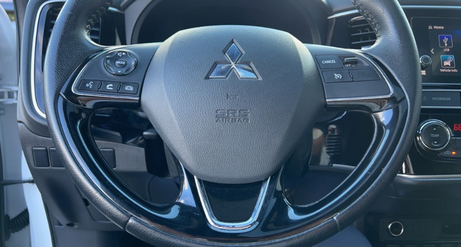Used Mitsubishi Outlander LE S-AWC 2019 | West End Automotive Center. Waterbury, Connecticut Used Mitsubishi Outlander LE S-AWC 2019 | West End Automotive Center. Waterbury, Connecticut