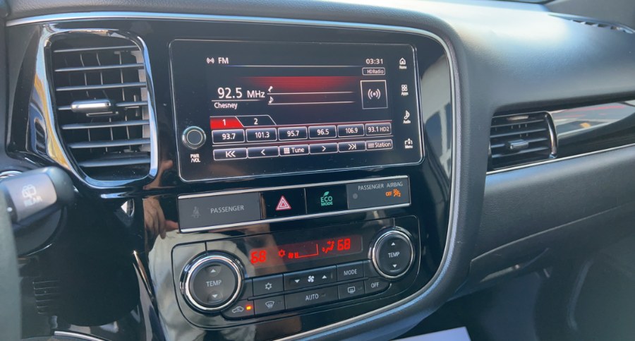 Used Mitsubishi Outlander LE S-AWC 2019 | West End Automotive Center. Waterbury, Connecticut Used Mitsubishi Outlander LE S-AWC 2019 | West End Automotive Center. Waterbury, Connecticut