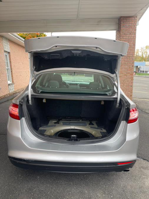 2015 Ford Fusion 4dr Sdn S FWD, available for sale in New Britain, Connecticut | Supreme Automotive. New Britain, Connecticut 2015 Ford Fusion 4dr Sdn S FWD, available for sale in New Britain, Connecticut | Supreme Automotive. New Britain, Connecticut