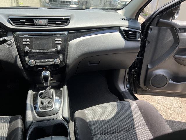 Used Nissan Rogue Sport SV 2018 | NY Luxury Motors. Elmont, New York Used Nissan Rogue Sport SV 2018 | NY Luxury Motors. Elmont, New York