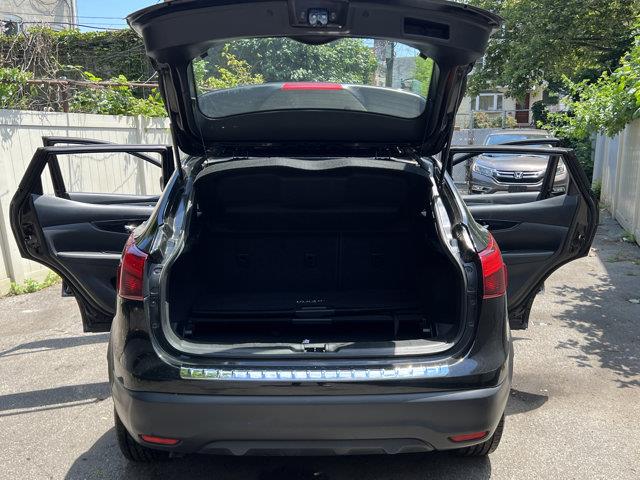 Used Nissan Rogue Sport SV 2018 | NY Luxury Motors. Elmont, New York Used Nissan Rogue Sport SV 2018 | NY Luxury Motors. Elmont, New York