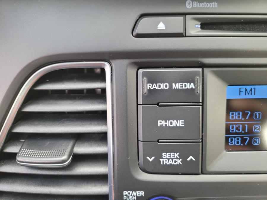 2015 Hyundai Sonata 4dr Sdn 2.4L SE, available for sale in Irvington, New Jersey | Elis Motors Corp. Irvington, New Jersey 2015 Hyundai Sonata 4dr Sdn 2.4L SE, available for sale in Irvington, New Jersey | Elis Motors Corp. Irvington, New Jersey