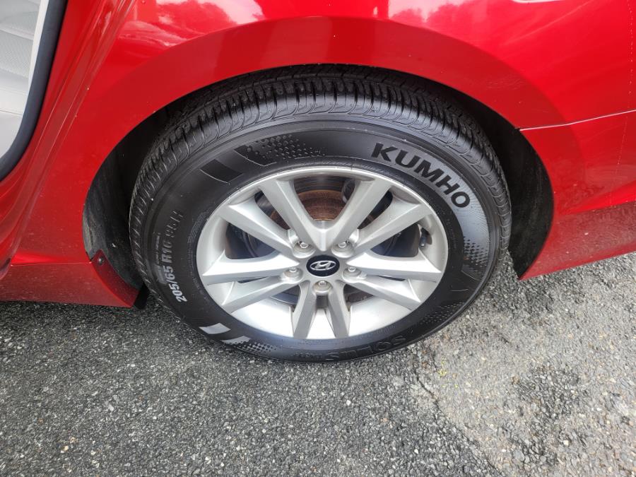 2015 Hyundai Sonata 4dr Sdn 2.4L SE, available for sale in Irvington, New Jersey | Elis Motors Corp. Irvington, New Jersey 2015 Hyundai Sonata 4dr Sdn 2.4L SE, available for sale in Irvington, New Jersey | Elis Motors Corp. Irvington, New Jersey