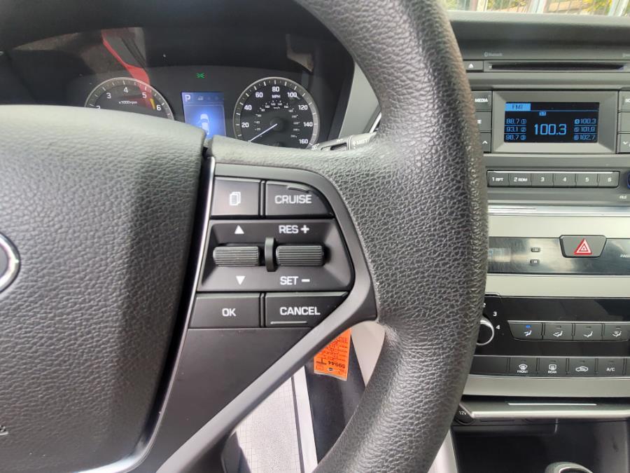 2015 Hyundai Sonata 4dr Sdn 2.4L SE, available for sale in Irvington, New Jersey | Elis Motors Corp. Irvington, New Jersey 2015 Hyundai Sonata 4dr Sdn 2.4L SE, available for sale in Irvington, New Jersey | Elis Motors Corp. Irvington, New Jersey