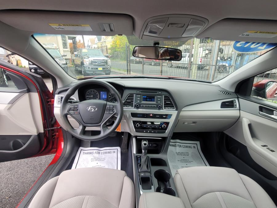 2015 Hyundai Sonata 4dr Sdn 2.4L SE, available for sale in Irvington, New Jersey | Elis Motors Corp. Irvington, New Jersey 2015 Hyundai Sonata 4dr Sdn 2.4L SE, available for sale in Irvington, New Jersey | Elis Motors Corp. Irvington, New Jersey
