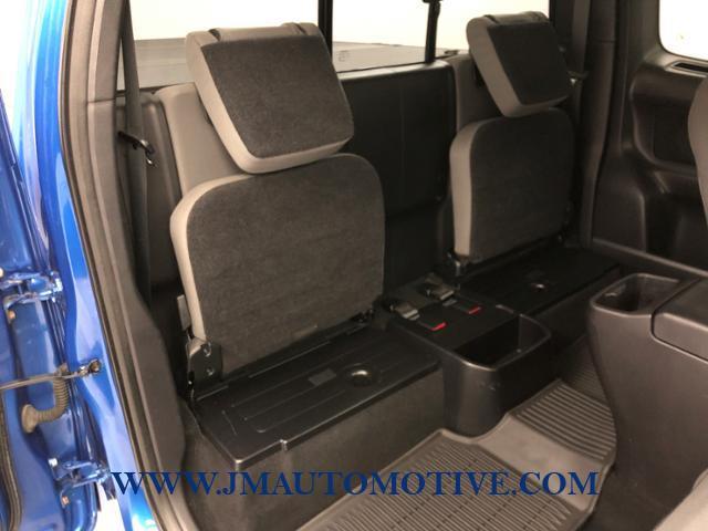 2016 Toyota Tacoma 4WD Access Cab V6 AT SR5, available for sale in Naugatuck, Connecticut | J&M Automotive Sls&Svc LLC. Naugatuck, Connecticut 2016 Toyota Tacoma 4WD Access Cab V6 AT SR5, available for sale in Naugatuck, Connecticut | J&M Automotive Sls&Svc LLC. Naugatuck, Connecticut