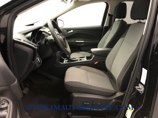 2017 Ford Escape SE 4WD, available for sale in Naugatuck, Connecticut | J&M Automotive Sls&Svc LLC. Naugatuck, Connecticut 2017 Ford Escape SE 4WD, available for sale in Naugatuck, Connecticut | J&M Automotive Sls&Svc LLC. Naugatuck, Connecticut