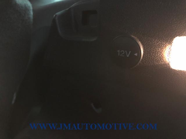 2017 Ford Escape SE 4WD, available for sale in Naugatuck, Connecticut | J&M Automotive Sls&Svc LLC. Naugatuck, Connecticut 2017 Ford Escape SE 4WD, available for sale in Naugatuck, Connecticut | J&M Automotive Sls&Svc LLC. Naugatuck, Connecticut