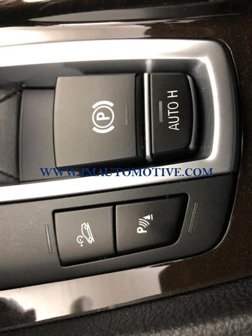 2016 BMW 5 Series 4dr Sdn 528i xDrive AWD, available for sale in Naugatuck, Connecticut | J&M Automotive Sls&Svc LLC. Naugatuck, Connecticut 2016 BMW 5 Series 4dr Sdn 528i xDrive AWD, available for sale in Naugatuck, Connecticut | J&M Automotive Sls&Svc LLC. Naugatuck, Connecticut