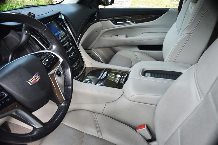 2018 Cadillac Escalade Luxury 4x4 4dr SUV, available for sale in Great Neck, New York | Camy Cars. Great Neck, New York 2018 Cadillac Escalade Luxury 4x4 4dr SUV, available for sale in Great Neck, New York | Camy Cars. Great Neck, New York