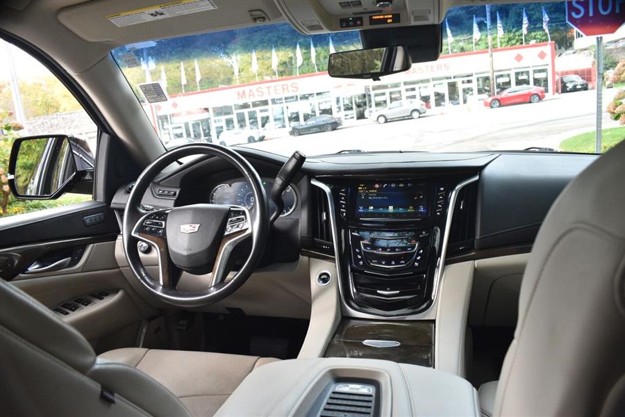 2018 Cadillac Escalade Luxury 4x4 4dr SUV, available for sale in Great Neck, New York | Camy Cars. Great Neck, New York 2018 Cadillac Escalade Luxury 4x4 4dr SUV, available for sale in Great Neck, New York | Camy Cars. Great Neck, New York