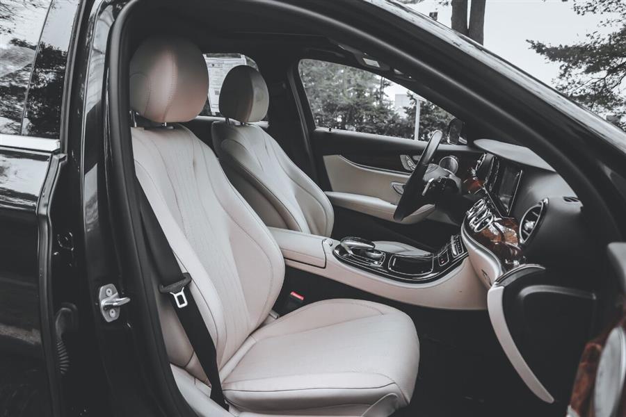 2017 Mercedes-benz E-class E 300 4MATIC AWD 4dr Sedan, available for sale in Great Neck, New York | Camy Cars. Great Neck, New York 2017 Mercedes-benz E-class E 300 4MATIC AWD 4dr Sedan, available for sale in Great Neck, New York | Camy Cars. Great Neck, New York