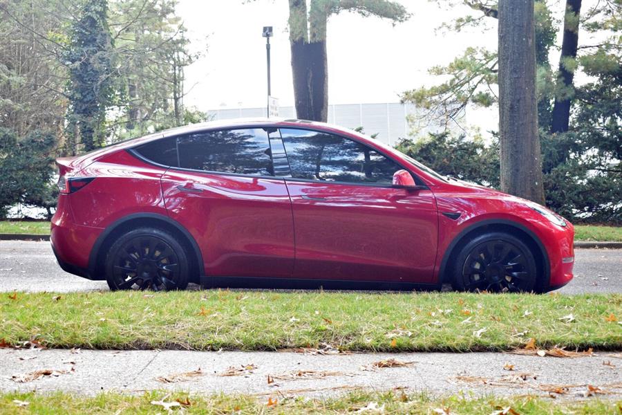 Used Tesla Model y Long Range AWD 4dr Crossover 2021 | Camy Cars. Great Neck, New York Used Tesla Model y Long Range AWD 4dr Crossover 2021 | Camy Cars. Great Neck, New York