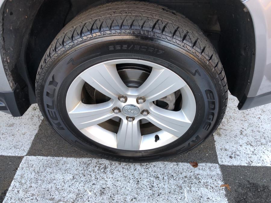 2015 Jeep Compass 4WD 4dr Latitude Edition, available for sale in Waterbury, Connecticut | National Auto Brokers, Inc.. Waterbury, Connecticut 2015 Jeep Compass 4WD 4dr Latitude Edition, available for sale in Waterbury, Connecticut | National Auto Brokers, Inc.. Waterbury, Connecticut