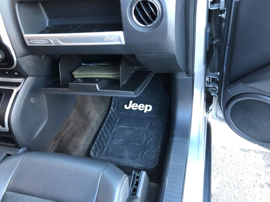 2015 Jeep Compass 4WD 4dr Latitude Edition, available for sale in Waterbury, Connecticut | National Auto Brokers, Inc.. Waterbury, Connecticut 2015 Jeep Compass 4WD 4dr Latitude Edition, available for sale in Waterbury, Connecticut | National Auto Brokers, Inc.. Waterbury, Connecticut