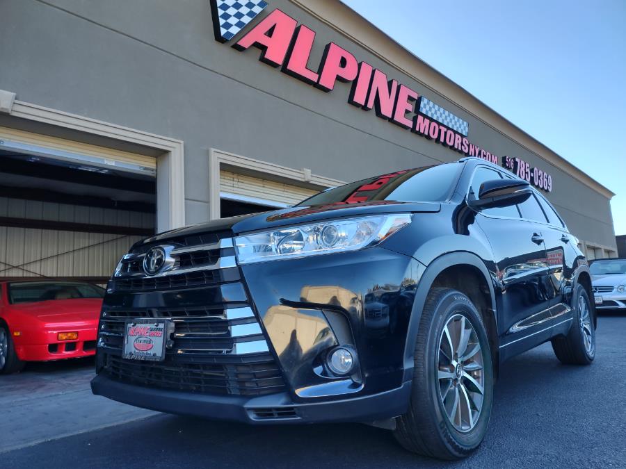 2018 Toyota Highlander XLE V6 AWD (Natl), available for sale in Wantagh, New York | Alpine Motors Inc. Wantagh, New York 2018 Toyota Highlander XLE V6 AWD (Natl), available for sale in Wantagh, New York | Alpine Motors Inc. Wantagh, New York