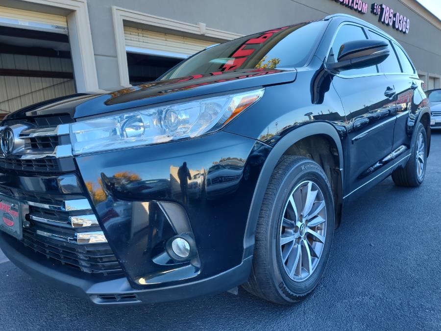 2018 Toyota Highlander XLE V6 AWD (Natl), available for sale in Wantagh, New York | Alpine Motors Inc. Wantagh, New York 2018 Toyota Highlander XLE V6 AWD (Natl), available for sale in Wantagh, New York | Alpine Motors Inc. Wantagh, New York