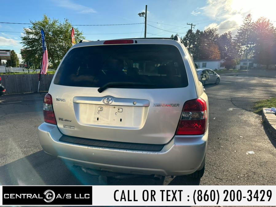 2005 Toyota Highlander 4dr V6 4WD w/3rd Row, available for sale in East Windsor, Connecticut | Central A/S LLC. East Windsor, Connecticut 2005 Toyota Highlander 4dr V6 4WD w/3rd Row, available for sale in East Windsor, Connecticut | Central A/S LLC. East Windsor, Connecticut