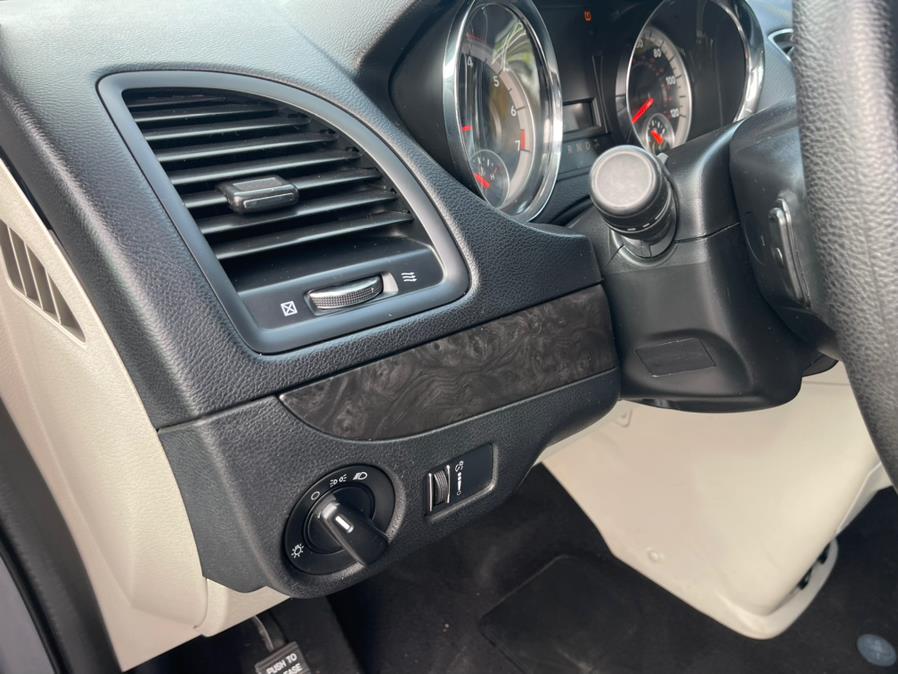 Used Dodge Grand Caravan 4dr Wgn SE 2014 | Mike And Tony Auto Sales, Inc. South Windsor, Connecticut Used Dodge Grand Caravan 4dr Wgn SE 2014 | Mike And Tony Auto Sales, Inc. South Windsor, Connecticut