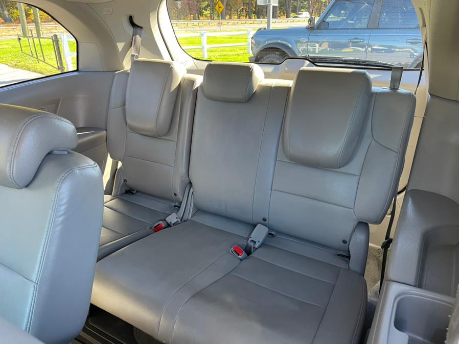 2012 Honda Odyssey 5dr EX-L w/Navi, available for sale in South Windsor, Connecticut | Mike And Tony Auto Sales, Inc. South Windsor, Connecticut 2012 Honda Odyssey 5dr EX-L w/Navi, available for sale in South Windsor, Connecticut | Mike And Tony Auto Sales, Inc. South Windsor, Connecticut