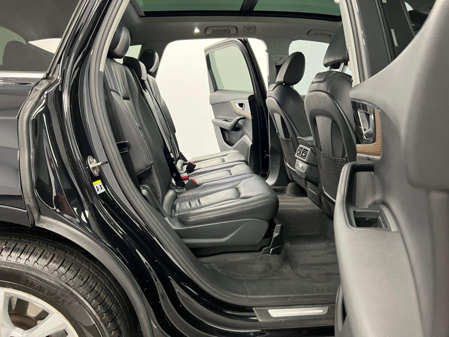 Used Audi Q7 3.0 TFSI Premium Plus 2017 | M Auto Group. Elizabeth, New Jersey Used Audi Q7 3.0 TFSI Premium Plus 2017 | M Auto Group. Elizabeth, New Jersey