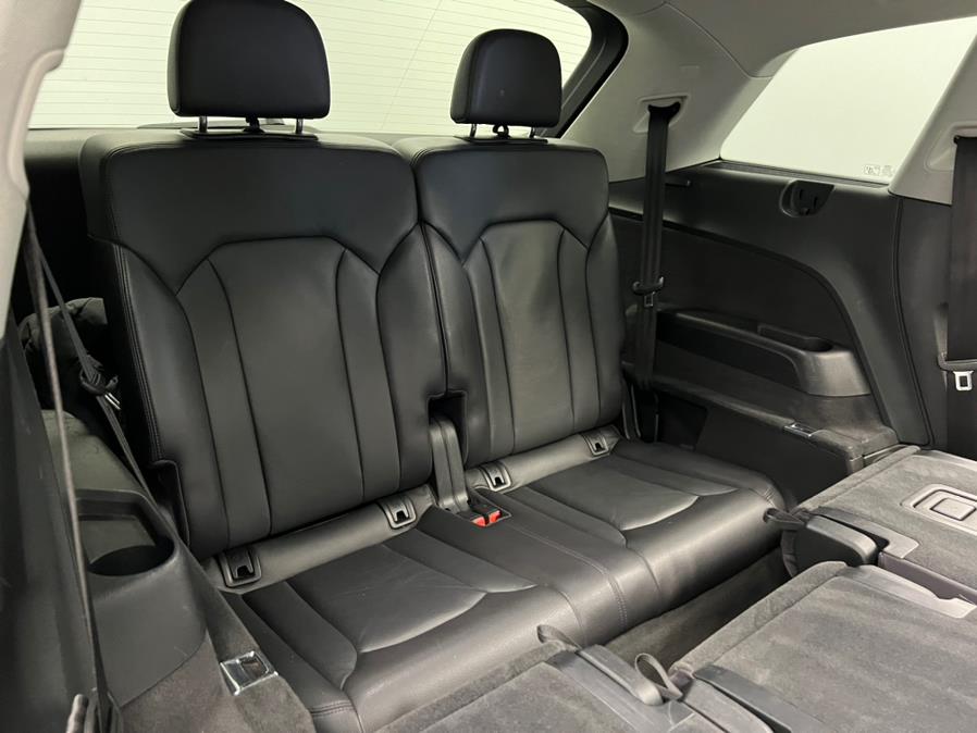 Used Audi Q7 3.0 TFSI Premium Plus 2017 | M Auto Group. Elizabeth, New Jersey Used Audi Q7 3.0 TFSI Premium Plus 2017 | M Auto Group. Elizabeth, New Jersey