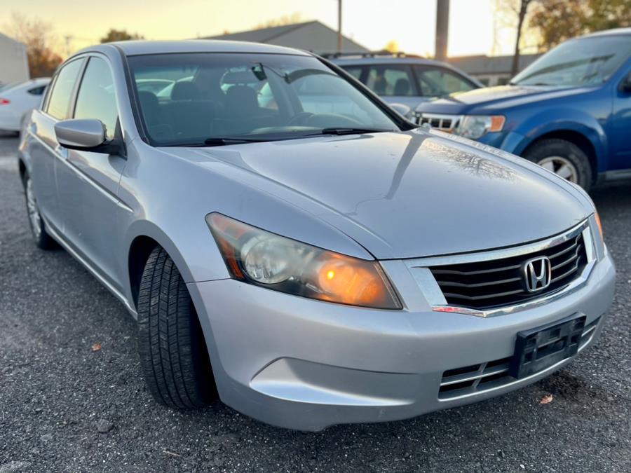 Used Honda Accord Sdn 4dr I4 Auto LX 2009 | Wallingford Auto Center LLC. Wallingford, Connecticut