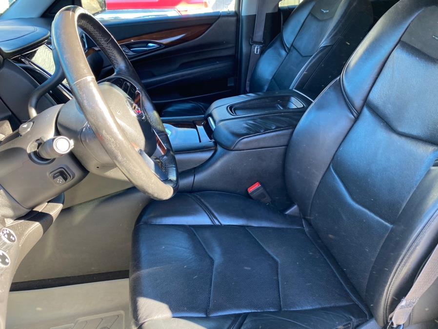 Used Cadillac Escalade 4WD 4dr Luxury 2015 | Lava Motors 2 Inc. Canton, Connecticut Used Cadillac Escalade 4WD 4dr Luxury 2015 | Lava Motors 2 Inc. Canton, Connecticut