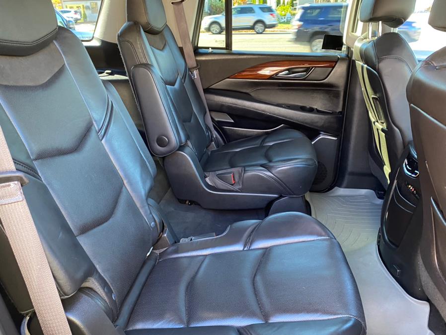 Used Cadillac Escalade 4WD 4dr Luxury 2015 | Lava Motors 2 Inc. Canton, Connecticut Used Cadillac Escalade 4WD 4dr Luxury 2015 | Lava Motors 2 Inc. Canton, Connecticut