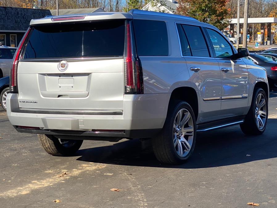 Used Cadillac Escalade 4WD 4dr Luxury 2015 | Lava Motors 2 Inc. Canton, Connecticut Used Cadillac Escalade 4WD 4dr Luxury 2015 | Lava Motors 2 Inc. Canton, Connecticut