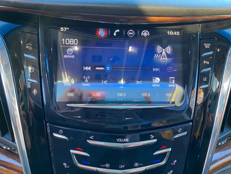 Used Cadillac Escalade 4WD 4dr Luxury 2015 | Lava Motors 2 Inc. Canton, Connecticut Used Cadillac Escalade 4WD 4dr Luxury 2015 | Lava Motors 2 Inc. Canton, Connecticut