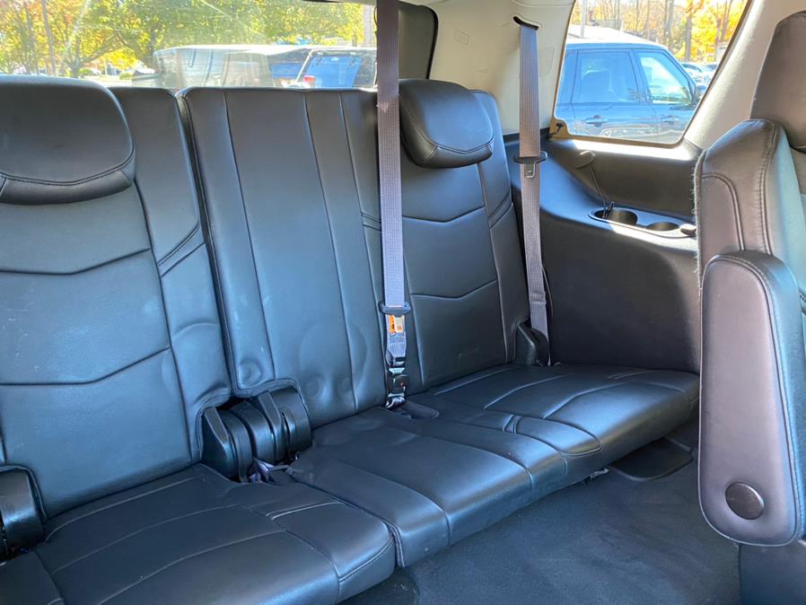 Used Cadillac Escalade 4WD 4dr Luxury 2015 | Lava Motors 2 Inc. Canton, Connecticut Used Cadillac Escalade 4WD 4dr Luxury 2015 | Lava Motors 2 Inc. Canton, Connecticut