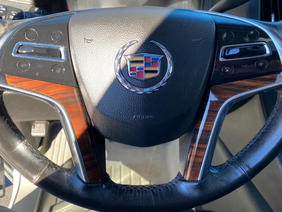 Used Cadillac Escalade 4WD 4dr Luxury 2015 | Lava Motors 2 Inc. Canton, Connecticut Used Cadillac Escalade 4WD 4dr Luxury 2015 | Lava Motors 2 Inc. Canton, Connecticut