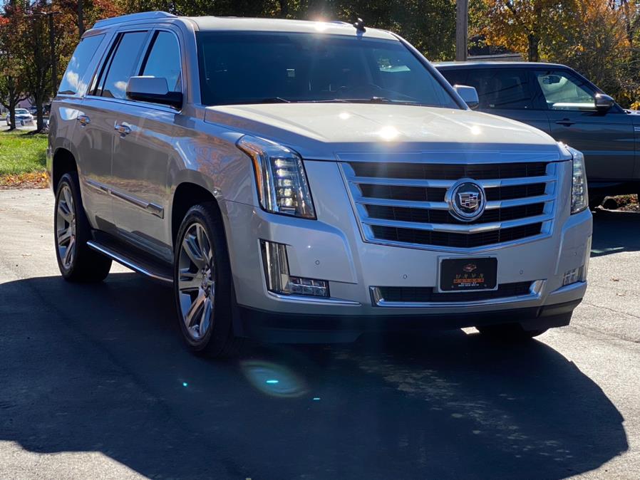 Used Cadillac Escalade 4WD 4dr Luxury 2015 | Lava Motors 2 Inc. Canton, Connecticut Used Cadillac Escalade 4WD 4dr Luxury 2015 | Lava Motors 2 Inc. Canton, Connecticut
