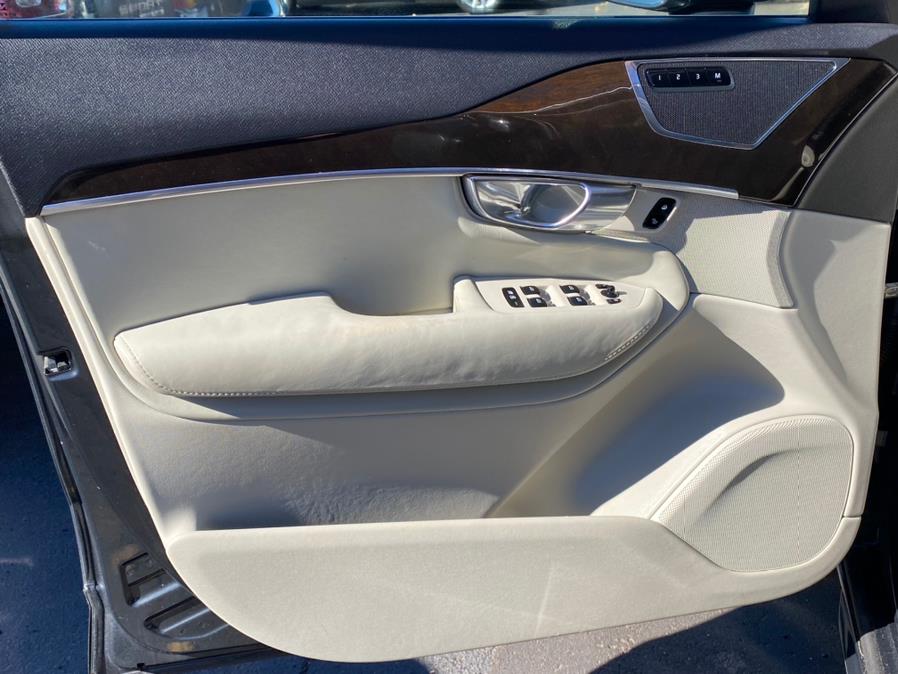 Used Volvo XC90 T6 AWD 7-Passenger Momentum 2017 | Lava Motors 2 Inc. Canton, Connecticut Used Volvo XC90 T6 AWD 7-Passenger Momentum 2017 | Lava Motors 2 Inc. Canton, Connecticut