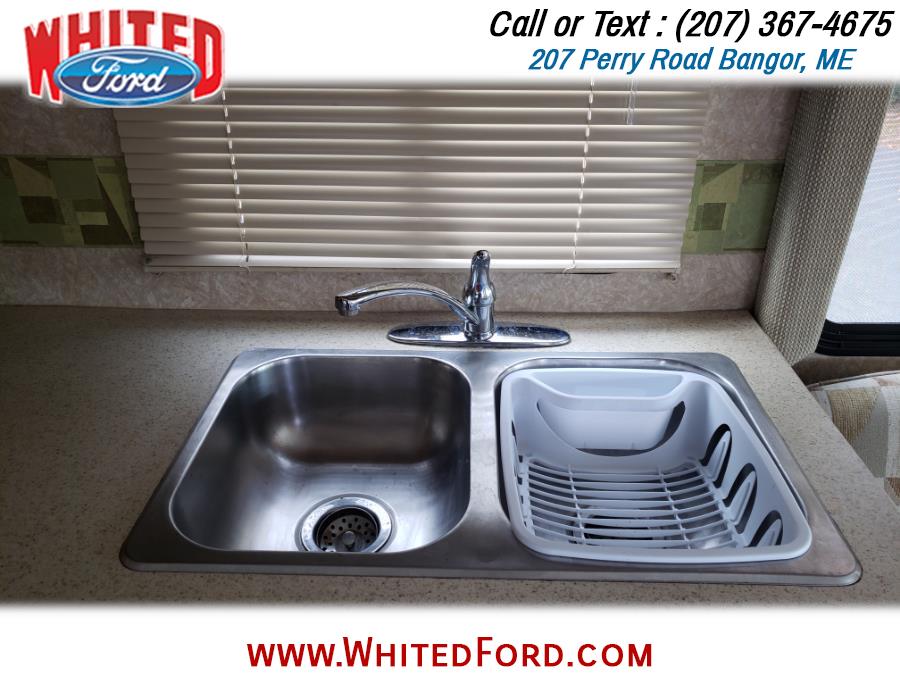 Used Four Winds Hurricane Motorhome 31.6 2006 | Whited Ford. Bangor, Maine Used Four Winds Hurricane Motorhome 31.6 2006 | Whited Ford. Bangor, Maine