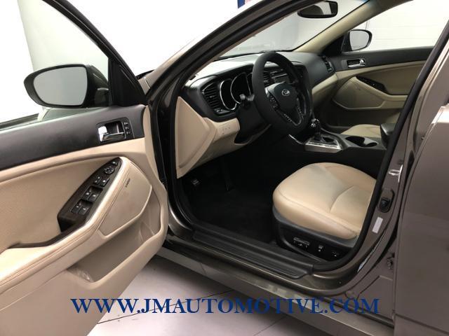 2013 Kia Optima 4dr Sdn EX, available for sale in Naugatuck, Connecticut | J&M Automotive Sls&Svc LLC. Naugatuck, Connecticut 2013 Kia Optima 4dr Sdn EX, available for sale in Naugatuck, Connecticut | J&M Automotive Sls&Svc LLC. Naugatuck, Connecticut