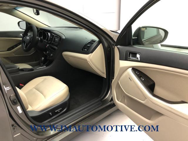 2013 Kia Optima 4dr Sdn EX, available for sale in Naugatuck, Connecticut | J&M Automotive Sls&Svc LLC. Naugatuck, Connecticut 2013 Kia Optima 4dr Sdn EX, available for sale in Naugatuck, Connecticut | J&M Automotive Sls&Svc LLC. Naugatuck, Connecticut