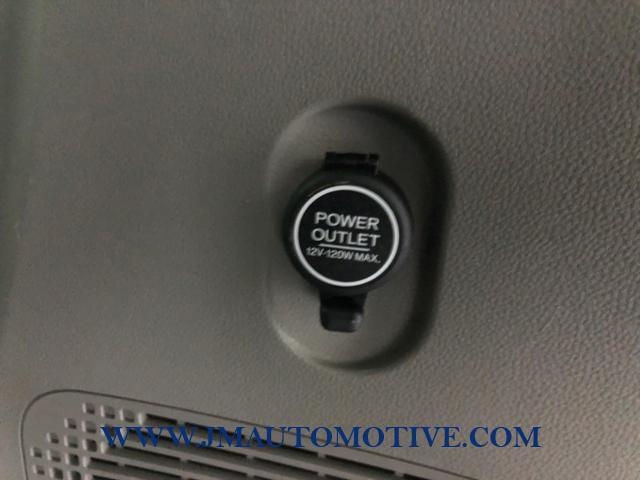2015 Honda Pilot 4WD 4dr SE, available for sale in Naugatuck, Connecticut | J&M Automotive Sls&Svc LLC. Naugatuck, Connecticut 2015 Honda Pilot 4WD 4dr SE, available for sale in Naugatuck, Connecticut | J&M Automotive Sls&Svc LLC. Naugatuck, Connecticut