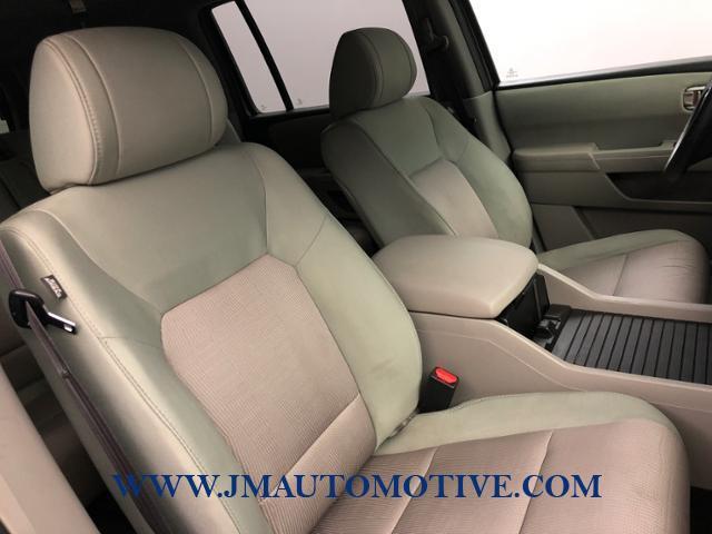 2015 Honda Pilot 4WD 4dr SE, available for sale in Naugatuck, Connecticut | J&M Automotive Sls&Svc LLC. Naugatuck, Connecticut 2015 Honda Pilot 4WD 4dr SE, available for sale in Naugatuck, Connecticut | J&M Automotive Sls&Svc LLC. Naugatuck, Connecticut