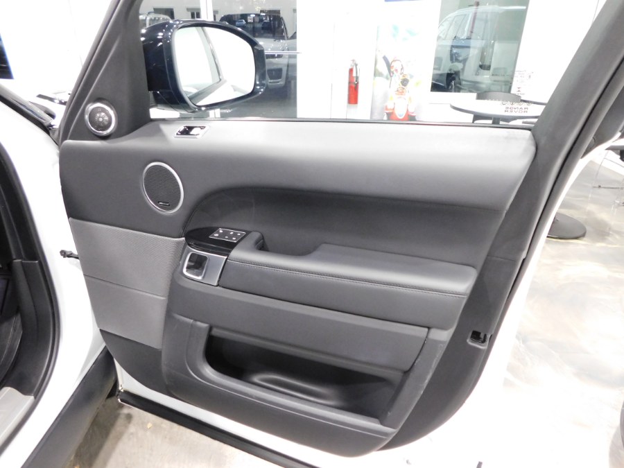2020 Land Rover Range Rover Sport Turbo i6 MHEV HSE, available for sale in Lodi, New Jersey | Soliman Motors. Lodi, New Jersey 2020 Land Rover Range Rover Sport Turbo i6 MHEV HSE, available for sale in Lodi, New Jersey | Soliman Motors. Lodi, New Jersey