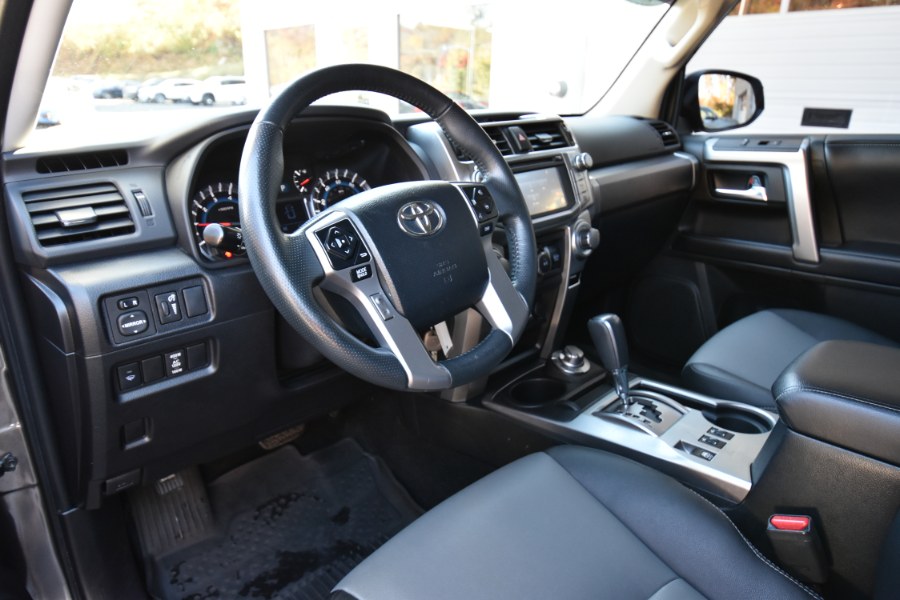Used Toyota 4Runner SR5 Premium 4WD 2017 | Highline Car Connection. Waterbury, Connecticut Used Toyota 4Runner SR5 Premium 4WD 2017 | Highline Car Connection. Waterbury, Connecticut