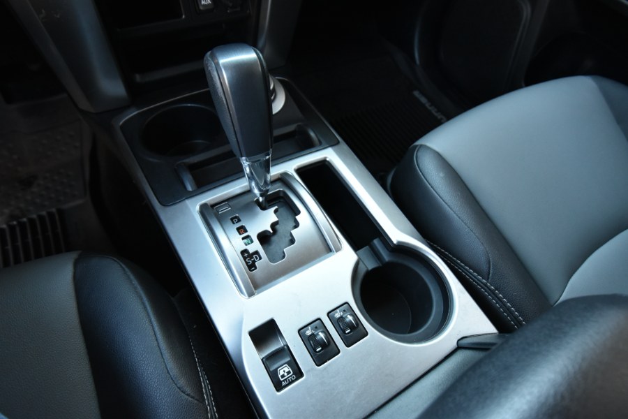 Used Toyota 4Runner SR5 Premium 4WD 2017 | Highline Car Connection. Waterbury, Connecticut Used Toyota 4Runner SR5 Premium 4WD 2017 | Highline Car Connection. Waterbury, Connecticut
