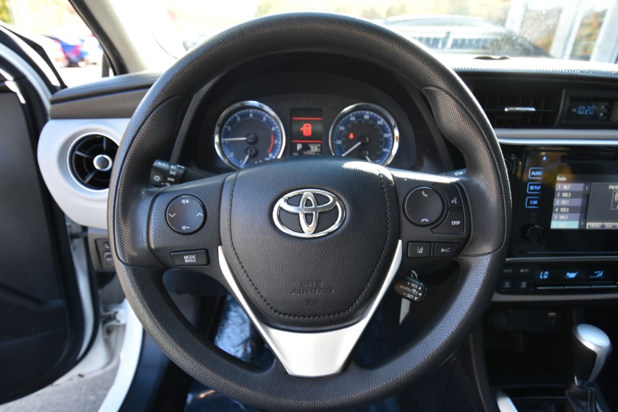 Used Toyota Corolla LE CVT 2018 | Highline Car Connection. Waterbury, Connecticut Used Toyota Corolla LE CVT 2018 | Highline Car Connection. Waterbury, Connecticut