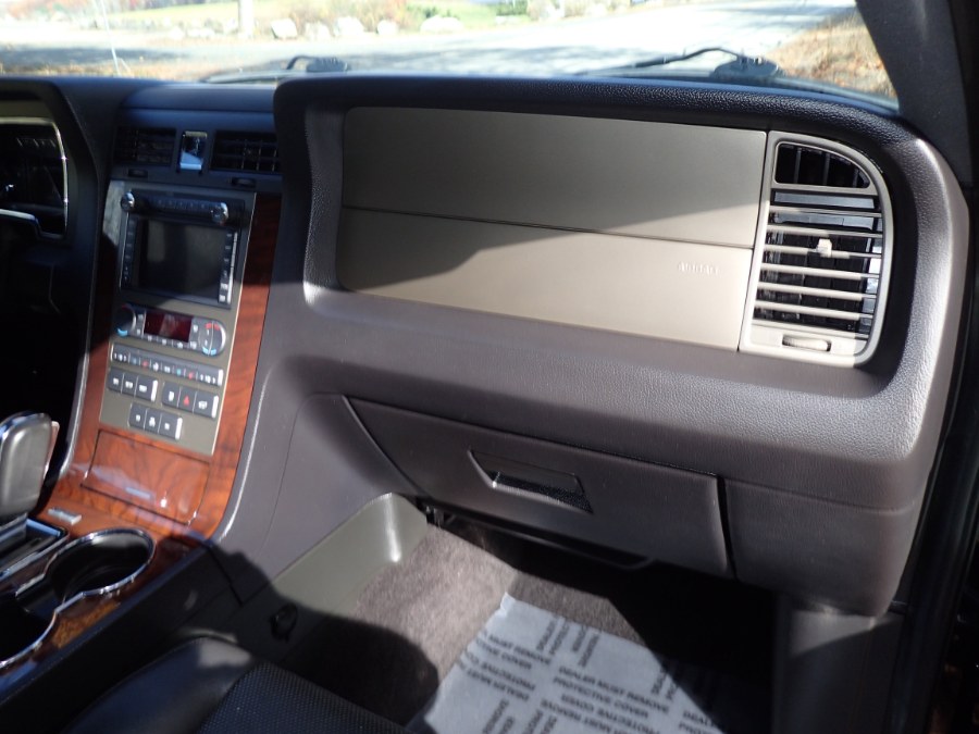 2013 Lincoln Navigator 4WD 4dr, available for sale in Storrs, Connecticut | Eagleville Motors. Storrs, Connecticut 2013 Lincoln Navigator 4WD 4dr, available for sale in Storrs, Connecticut | Eagleville Motors. Storrs, Connecticut
